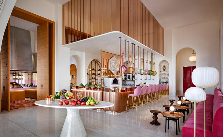 مطبخ "أريانا" الإيراني يقدم أفخم موائد الإفطار الرمضانية في منتجع "أتلانتس ذا رويال"